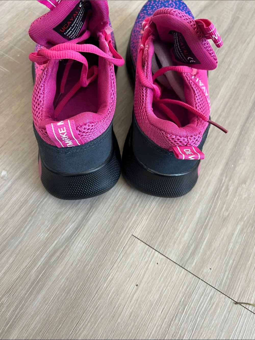 Ucayali women’s Sz 7.5 steel toe safety sneakers NWOT summer workwear